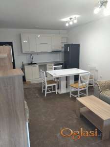 Izdajem nov namešten stan u Nišu